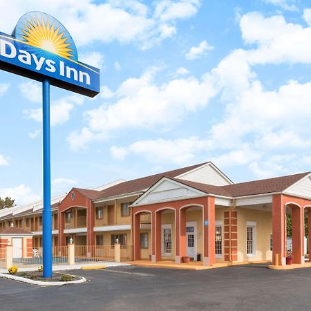 Days Inn By Wyndham Ottawa Esterno foto